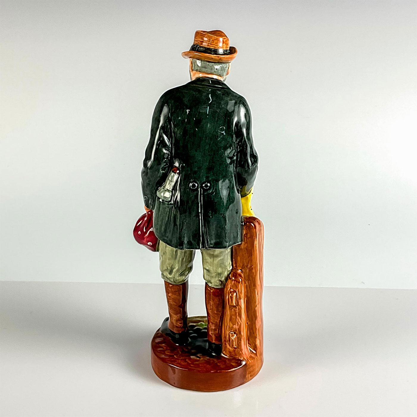 Gaffer - HN2053 - Royal Doulton Figurine - Image 2 of 3