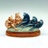 Royal Doulton Archives Lambethwares Figurine, Tug of War LW1