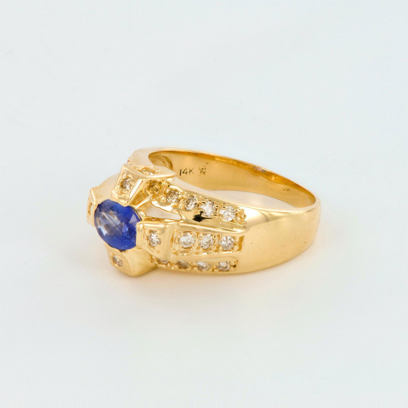 14K Yellow Gold Diamonds and Blue Sapphire Statement Ring - Image 3 of 5