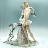 Idyl 1001017 - Lladro Porcelain Figurine