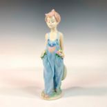 Pocket Full Of Wishes 1007650 - Lladro Porcelain Figurine