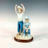 Paul Sebastian Figurine + Base, Home Run