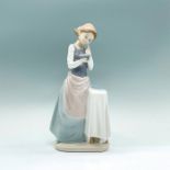 Girl Ironing 1004981 - Lladro Porcelain Figurine