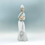 Walk With The Dog 1004893 - Lladro Porcelain Figurine