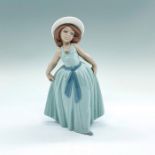 Iris 1006276 - Lladro Porcelain Figurine