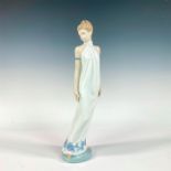 Nao By Lladro Porcelain Figurine, Elegance 2001205