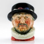 Beefeater ER Pink D6251 - Mini - Royal Doulton Character Jug