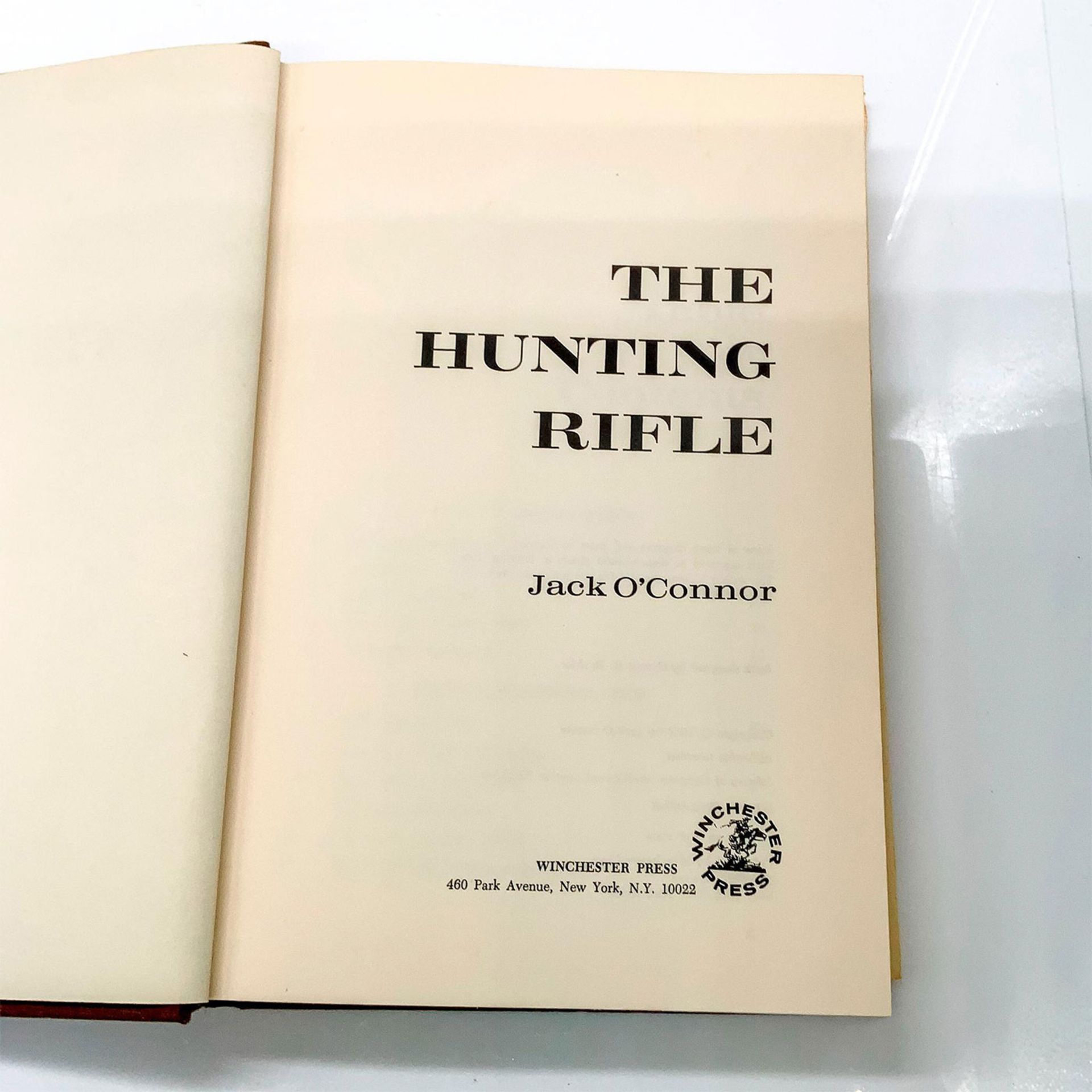 1st Edition The Hunting Rifle Book - Bild 3 aus 5