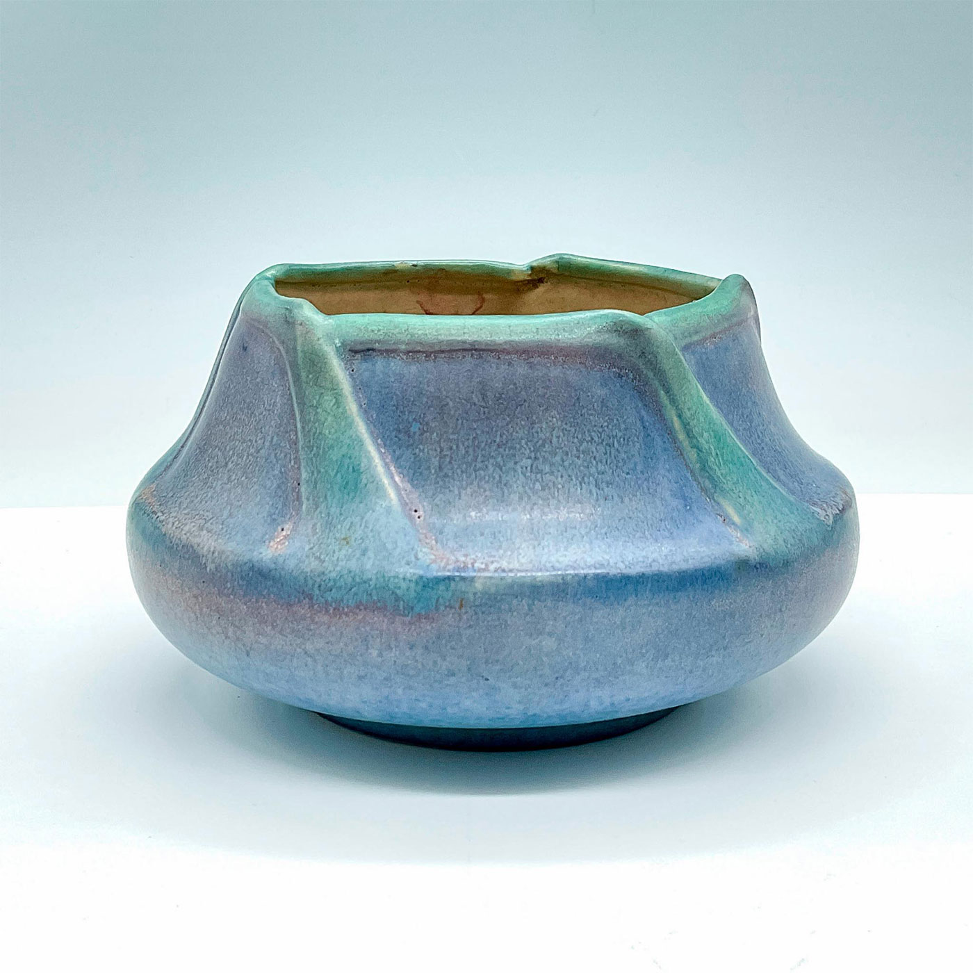 Newcomb Pottery Sadie Irvine/J. Meyer, Blue Floral Bowl