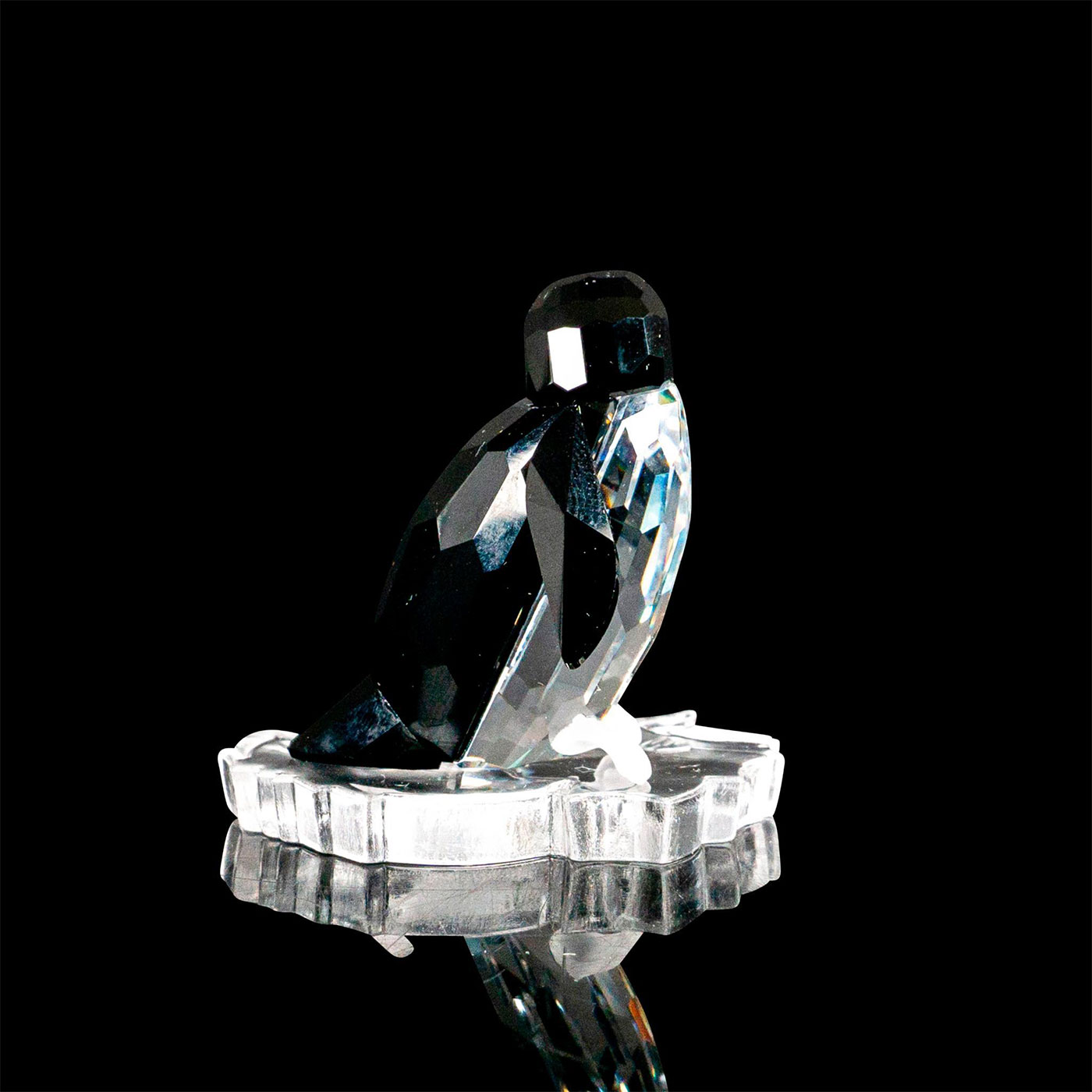 Swarovski Crystal Figure, Mini Penguin on Ice with Base - Image 2 of 4