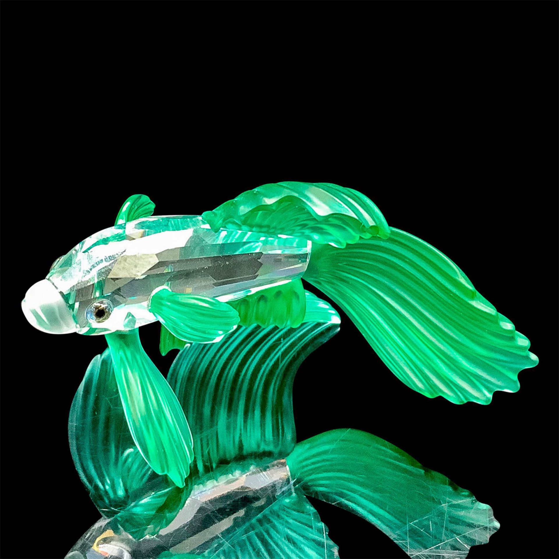 Swarovski Crystal Figurine, Siamese Fighting Fish Green - Image 2 of 3