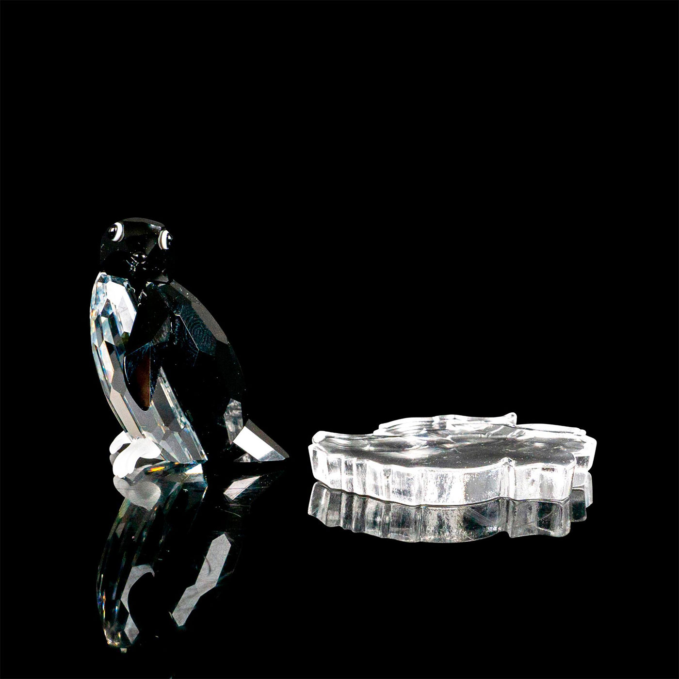 Swarovski Crystal Figure, Mini Penguin on Ice with Base - Image 3 of 4