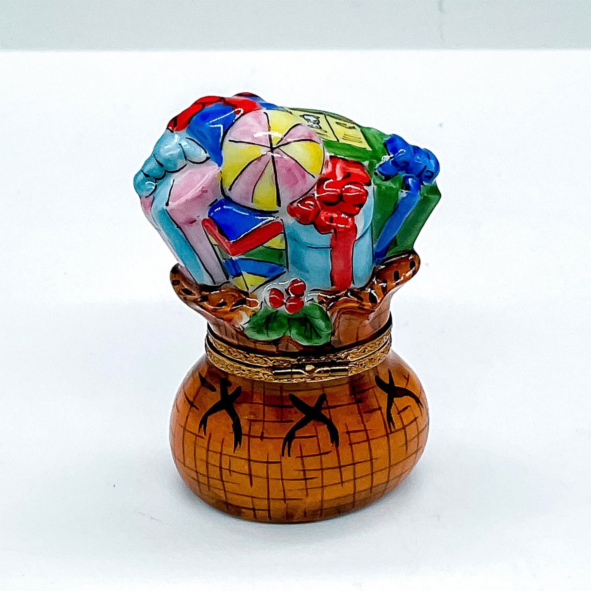 Dubarry Limoges Porcelain Charm Box, Basket of Gifts - Image 2 of 4