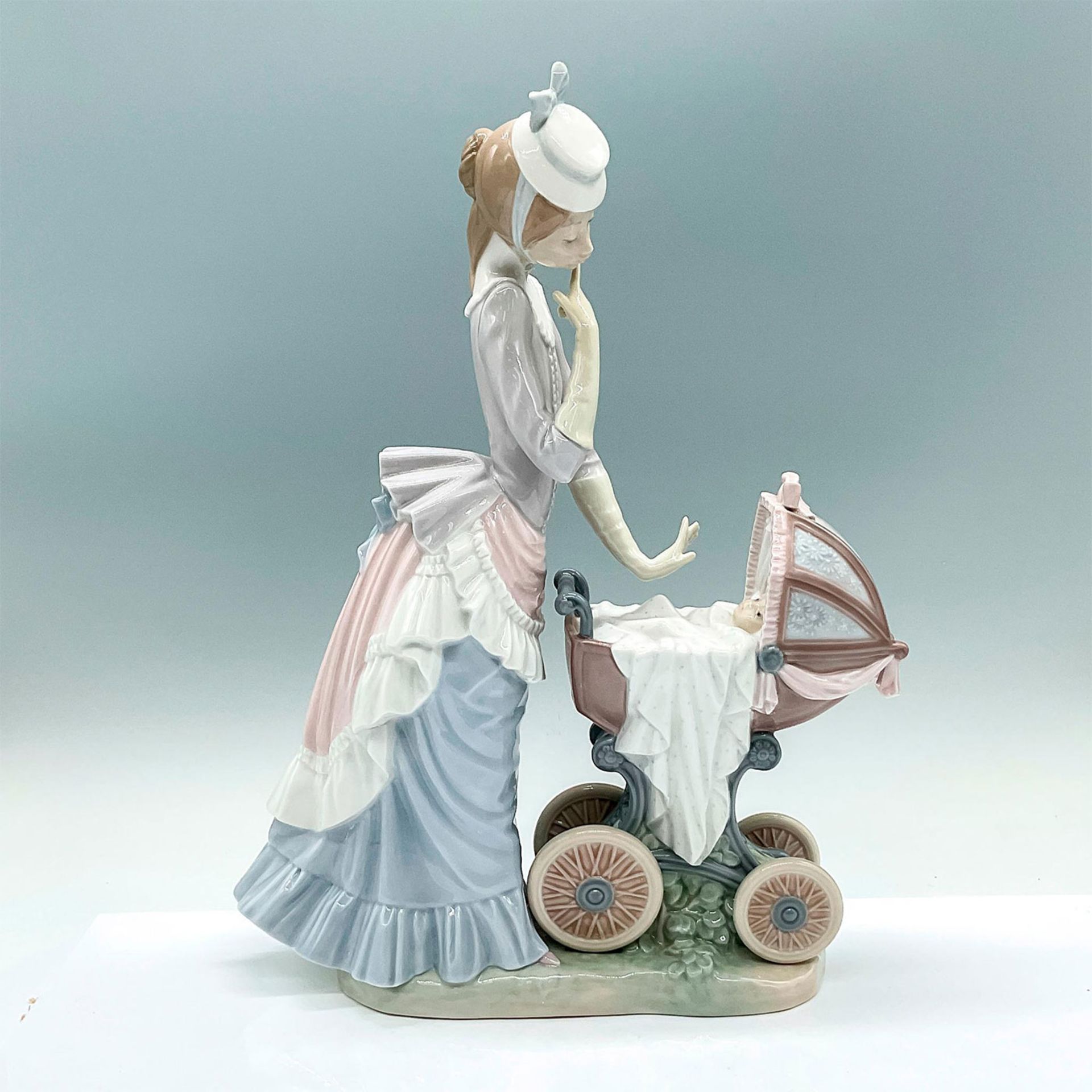 Baby's Outing 1004938 - Lladro Porcelain Figurine