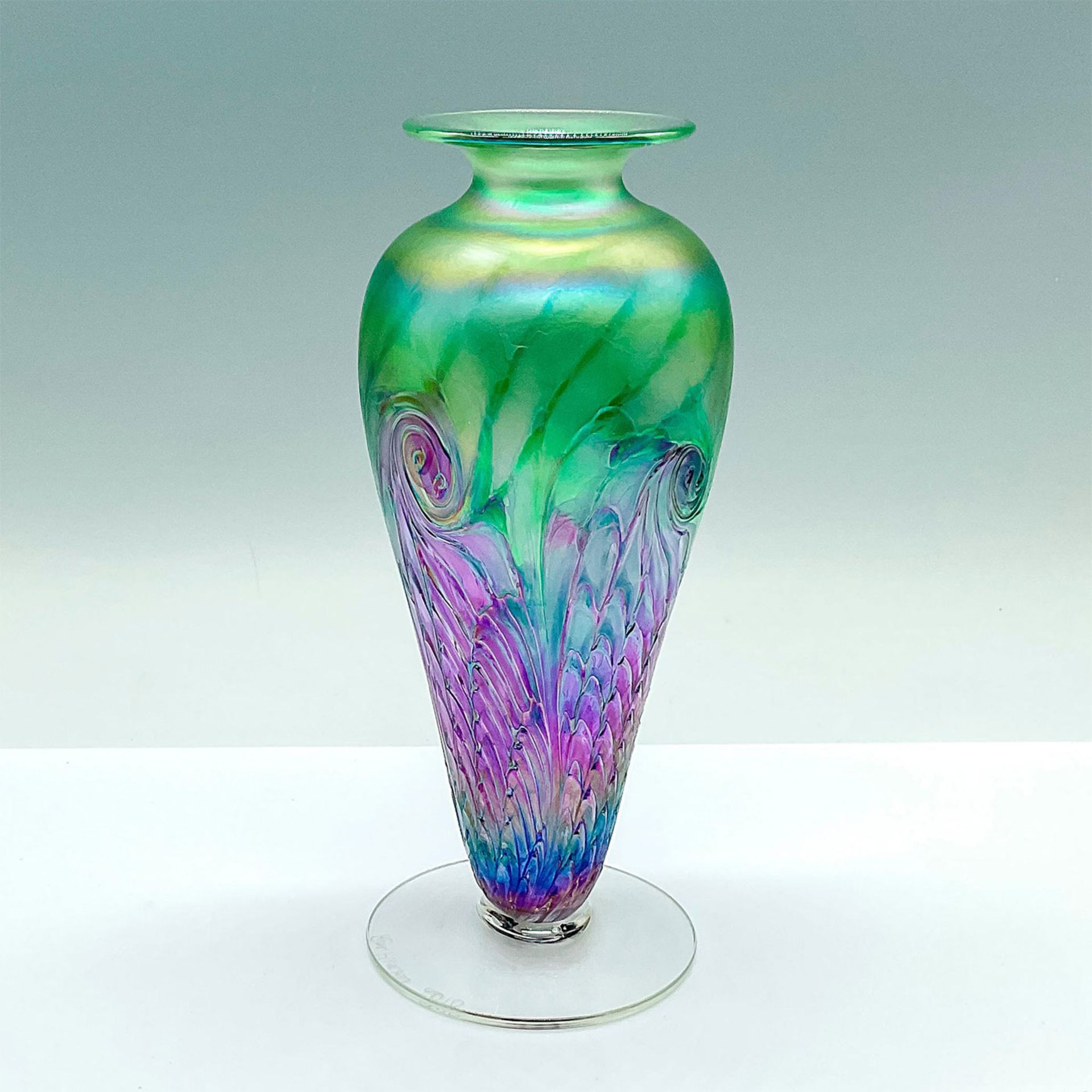 Ron Hinkle American Art Glass Vase - Image 2 of 3