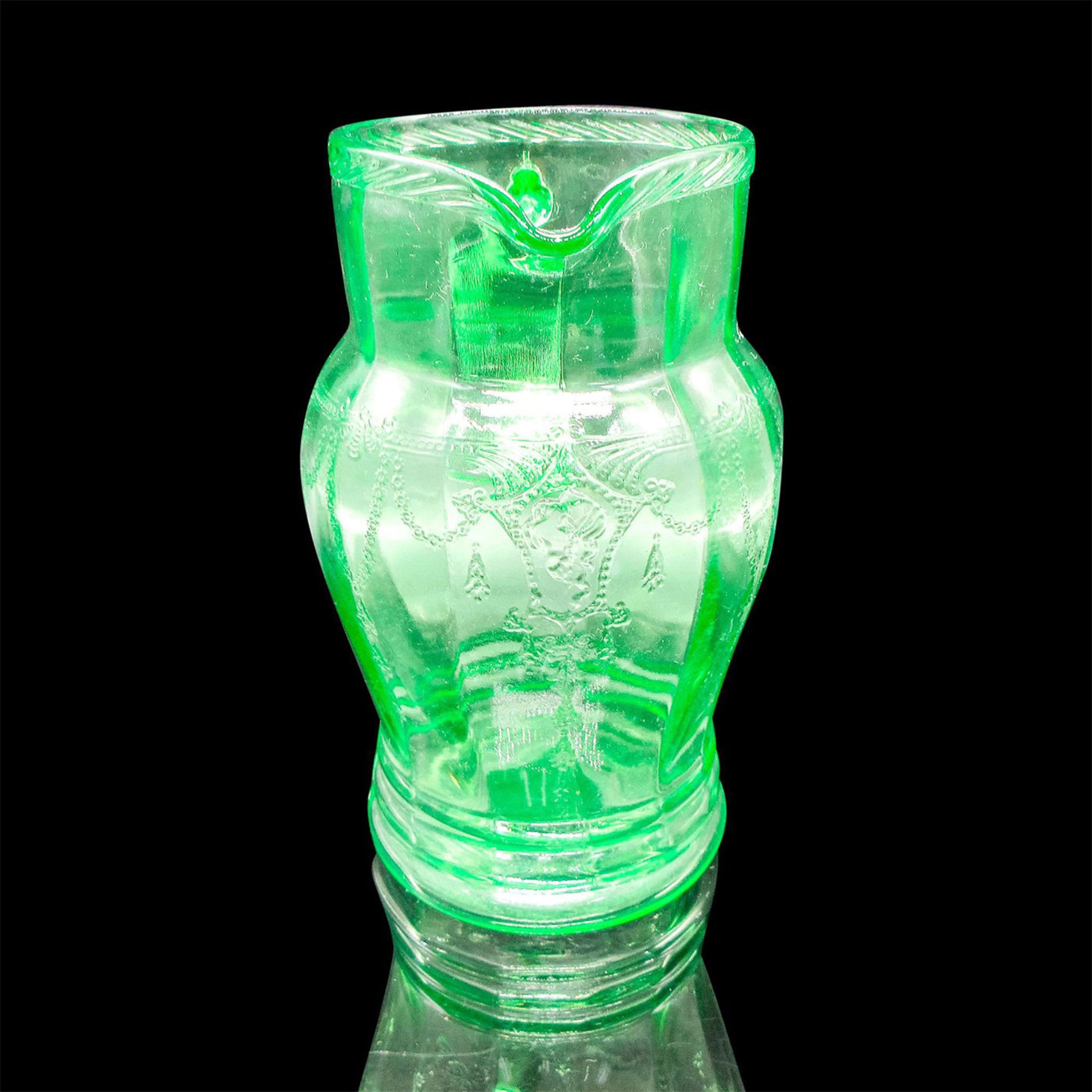 Vintage Green Depression Glass Pitcher - Image 2 of 3