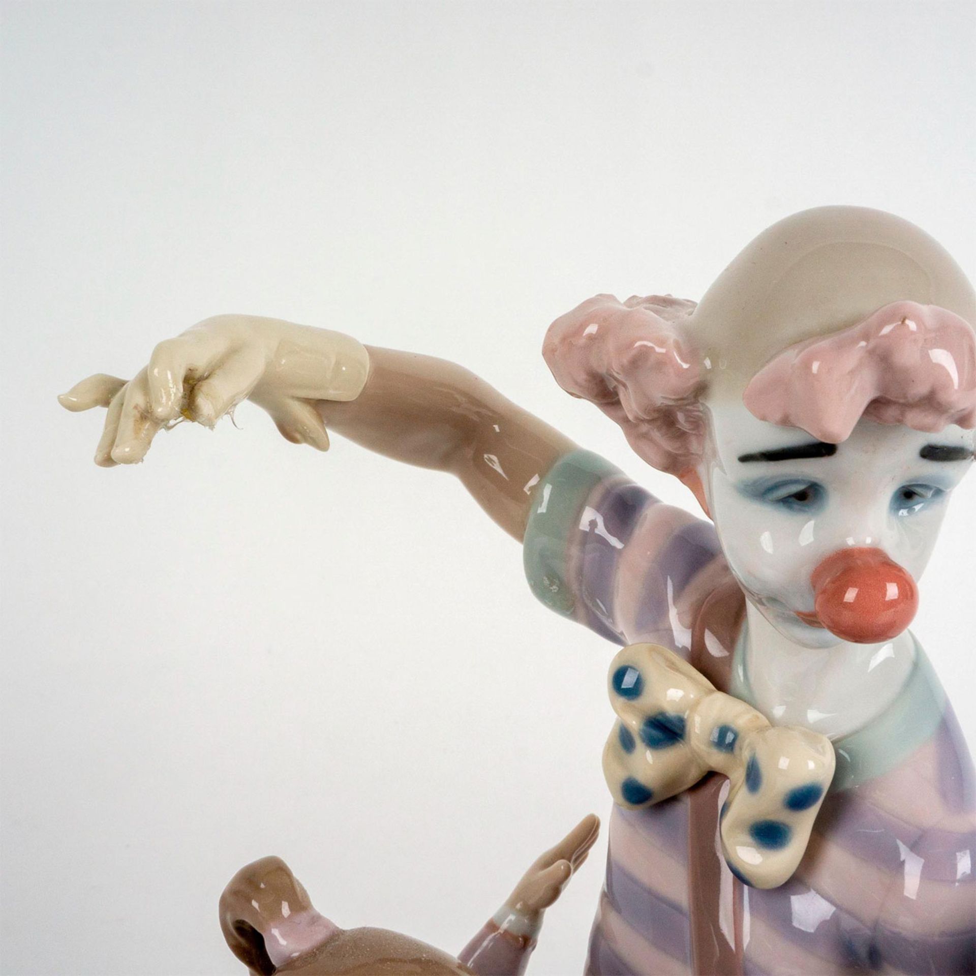 Lladro Porcelain Figurine The Magic of Laughter 1005771 - Image 4 of 4
