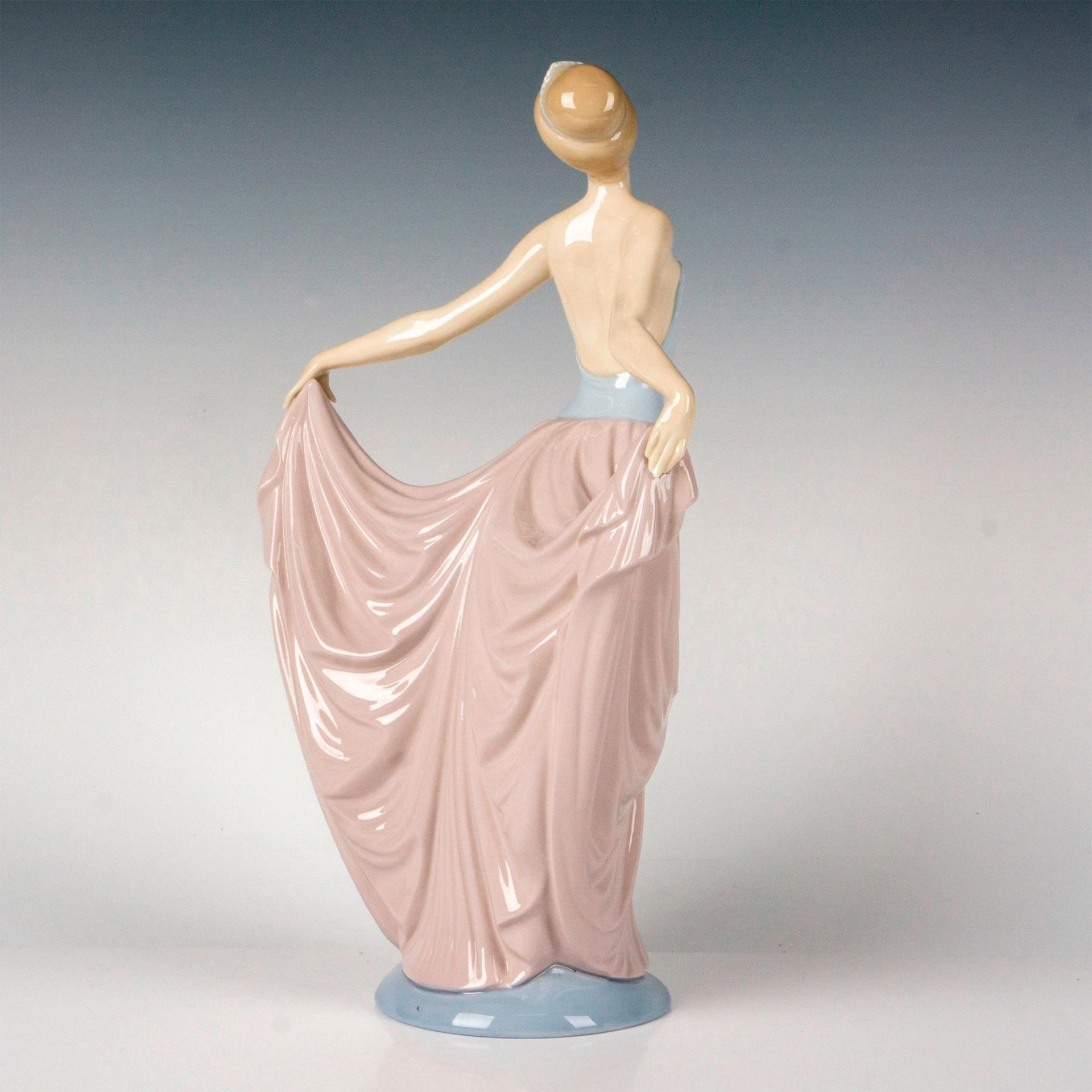 Dancer 1005050 - Lladro Porcelain Figurine - Image 2 of 3
