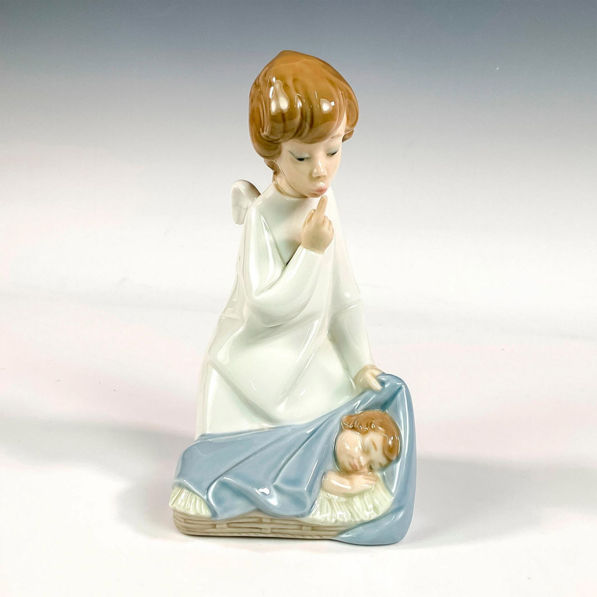 Angel With Child 1004635 - Lladro Porcelain Figurine