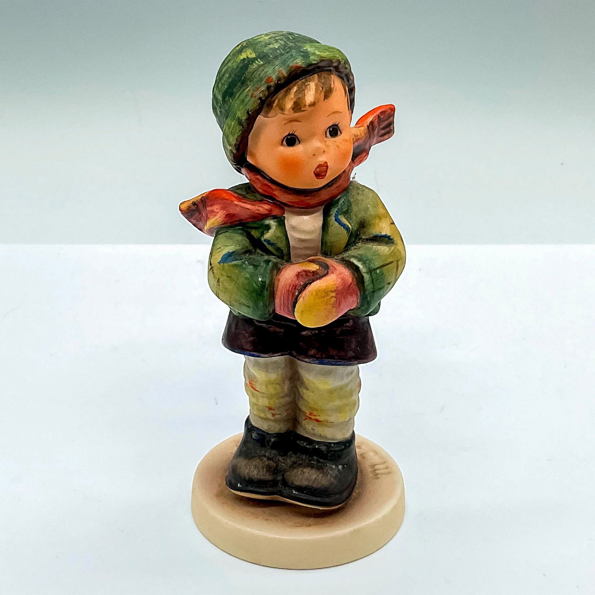 Goebel Hummel Figurine, It's Cold HUM 421