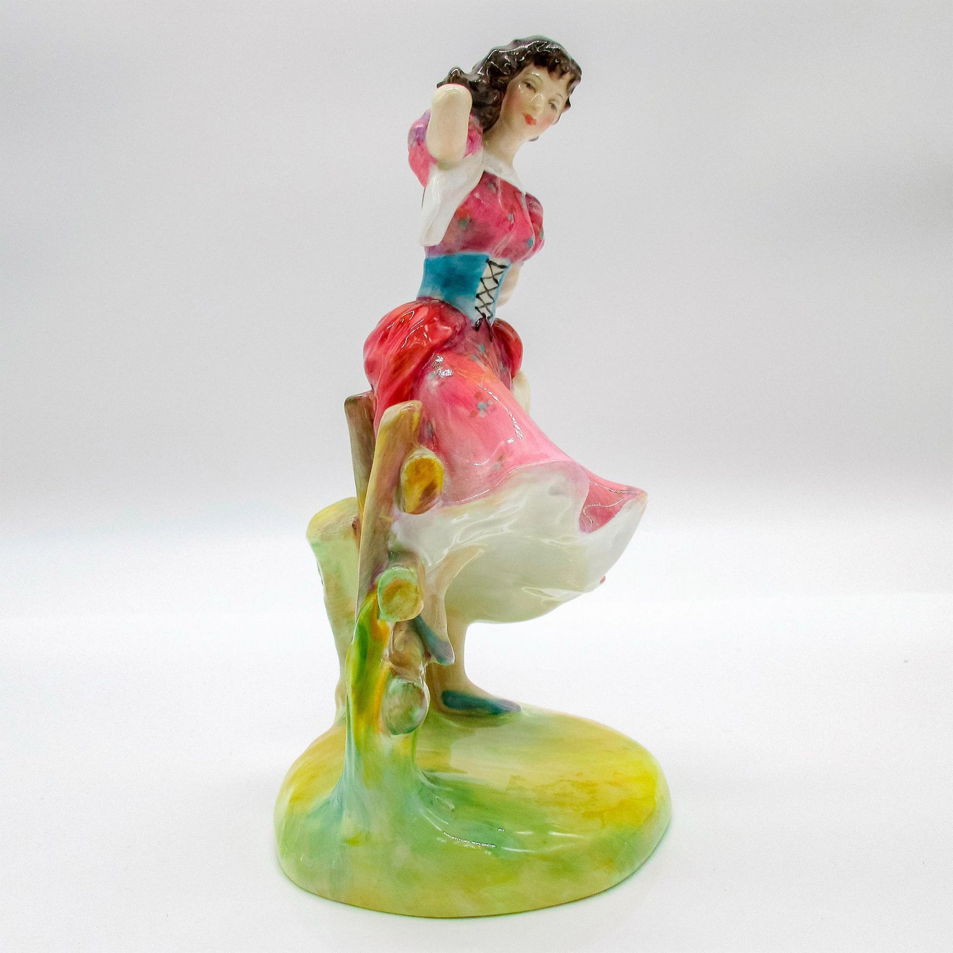 Summer HN2086 - Royal Doulton Figurine - Image 4 of 5
