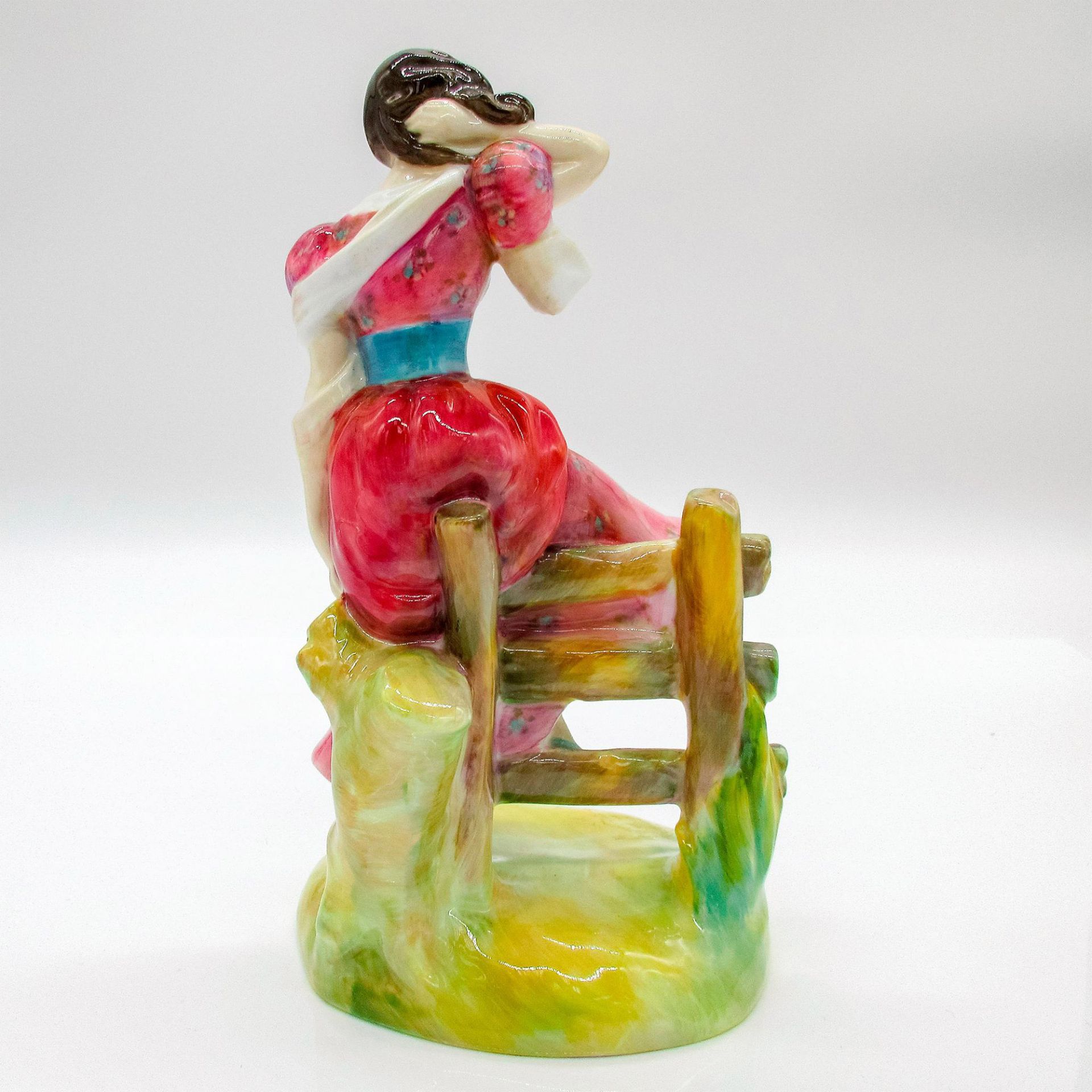 Summer HN2086 - Royal Doulton Figurine - Image 3 of 5