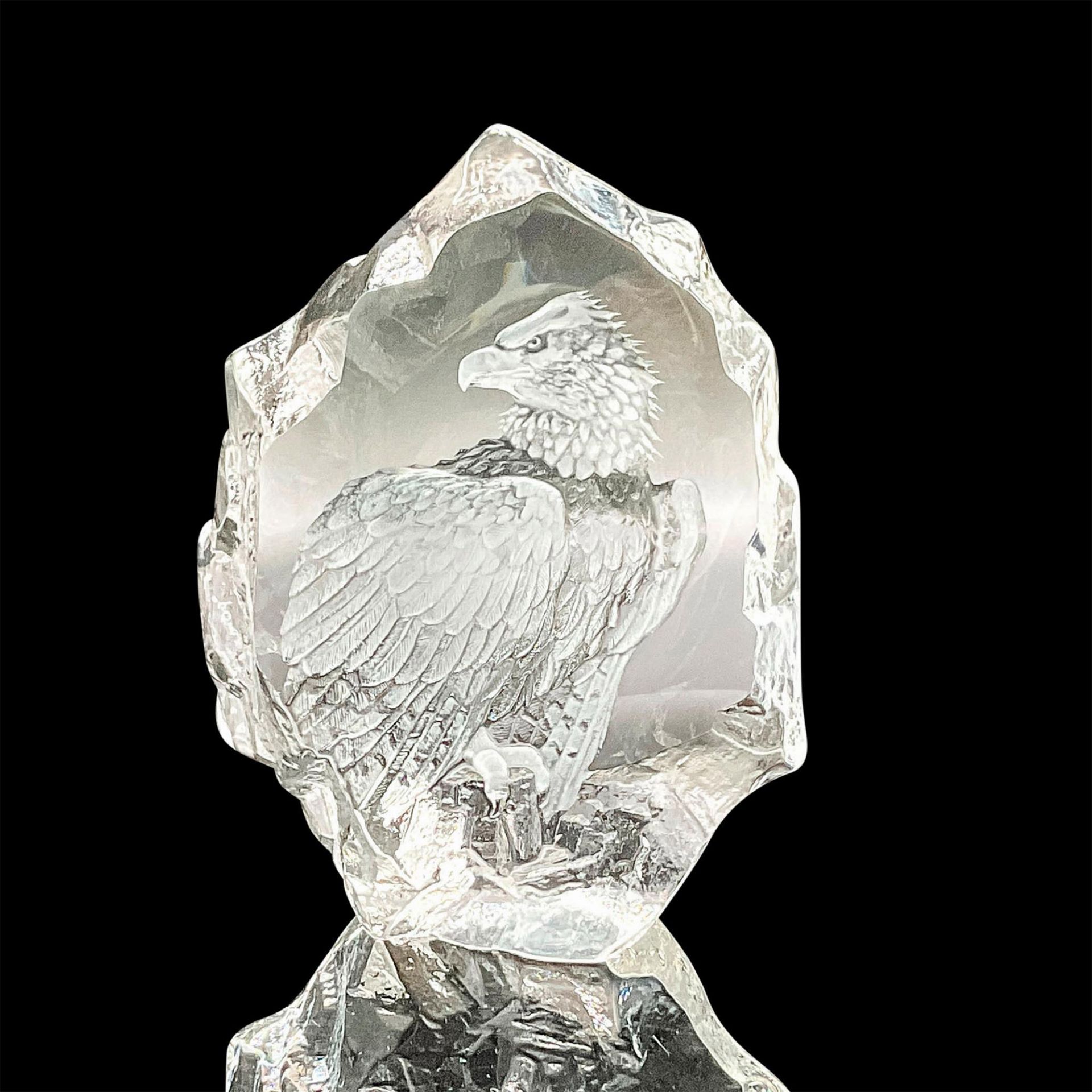 Maleras Mats Jonasson Crystal Eagle Paperweight, Signed - Image 2 of 3
