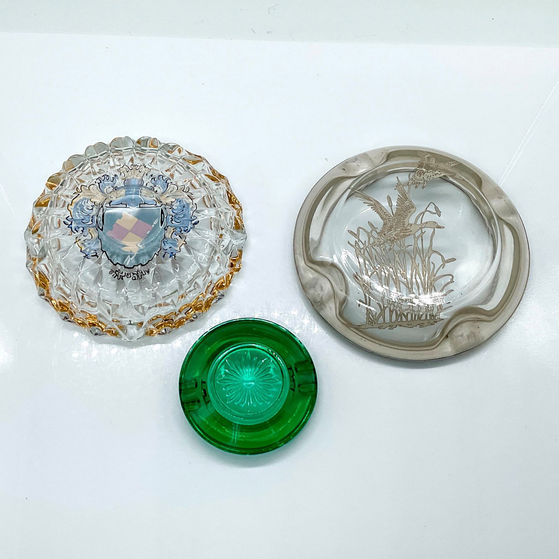 3pc Vintage Glass Ashtrays - Image 3 of 3