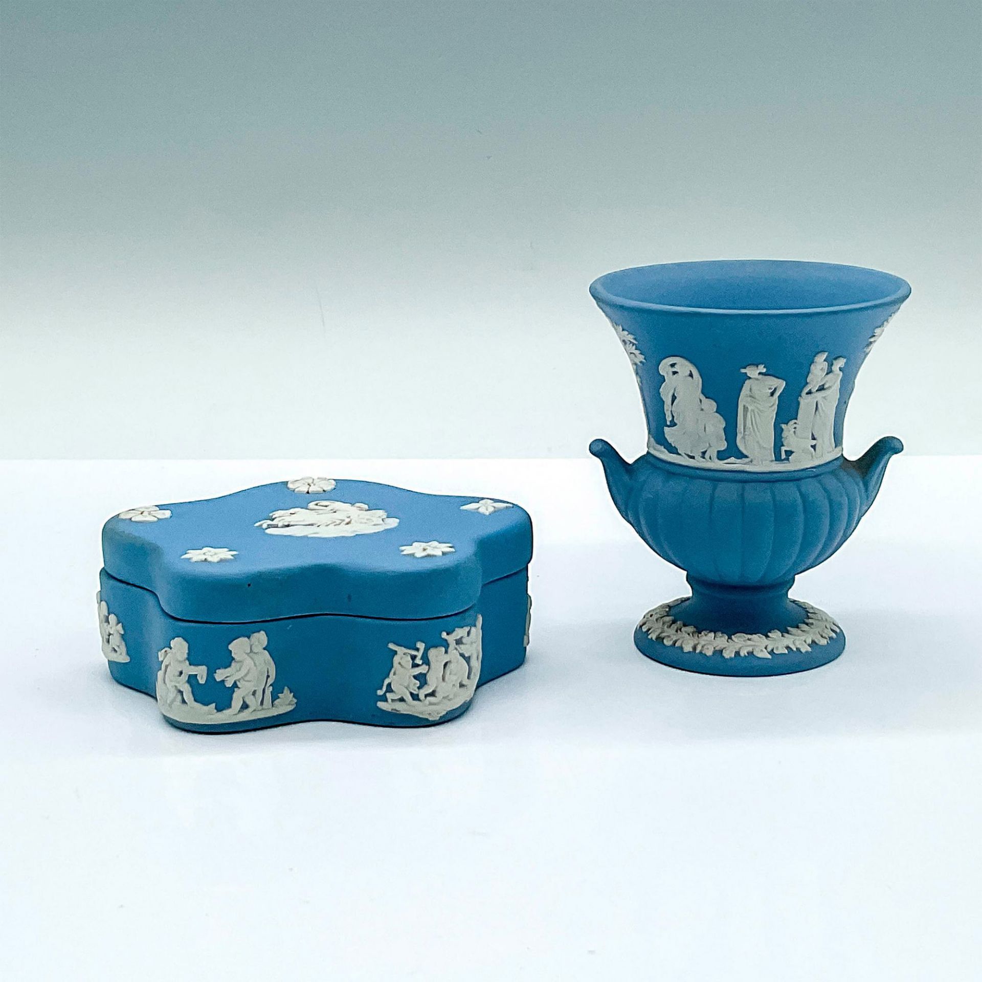 2pc Antique Wedgwood Blue Jasperware Vase and Box