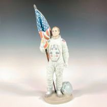 Apollo Landing 1006168 Ltd. - Lladro Porcelain Figurine