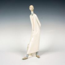 Doctor 1004602 - Lladro Porcelain Figurine