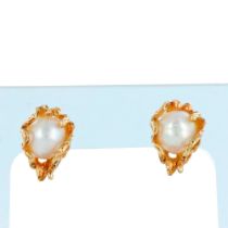 14K Yellow Gold Pearl Stud Earrings