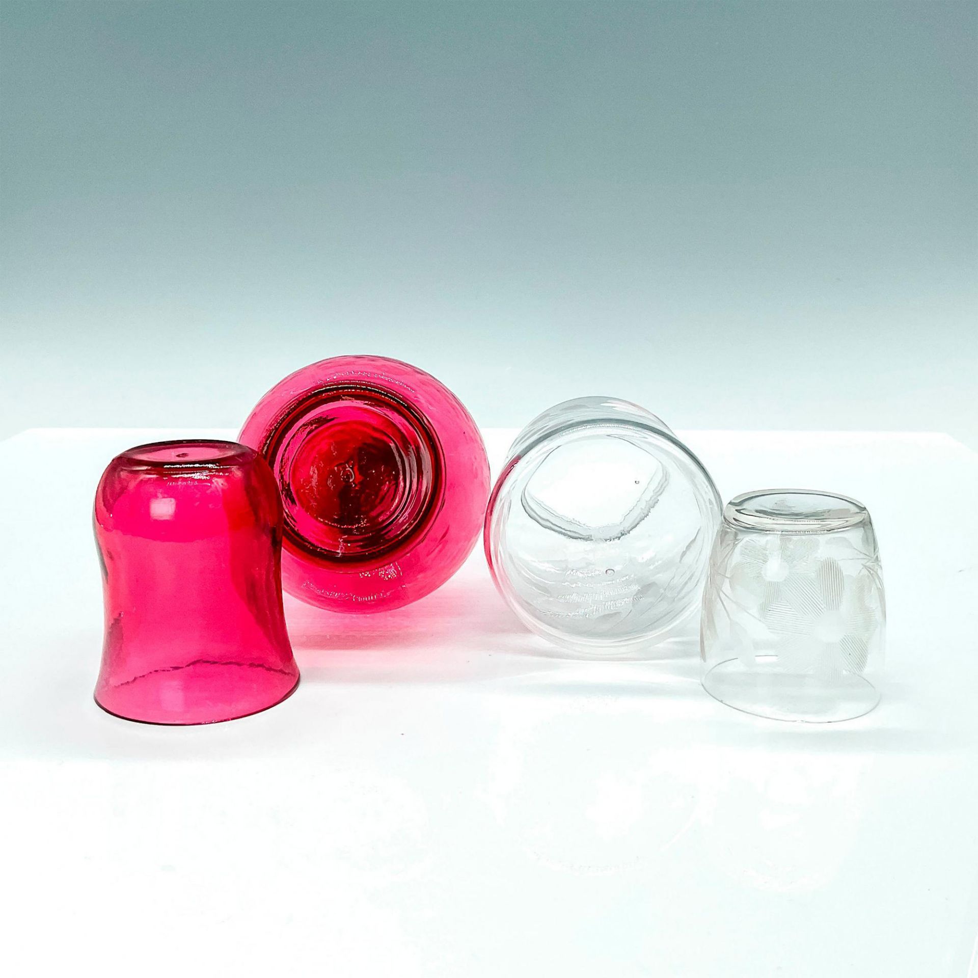 Pair of Tumble Ups, Clear and Cranberry Glass - Bild 3 aus 3