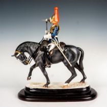 2pc Michael Sutty Figure + Base, Farrier Corporal Major