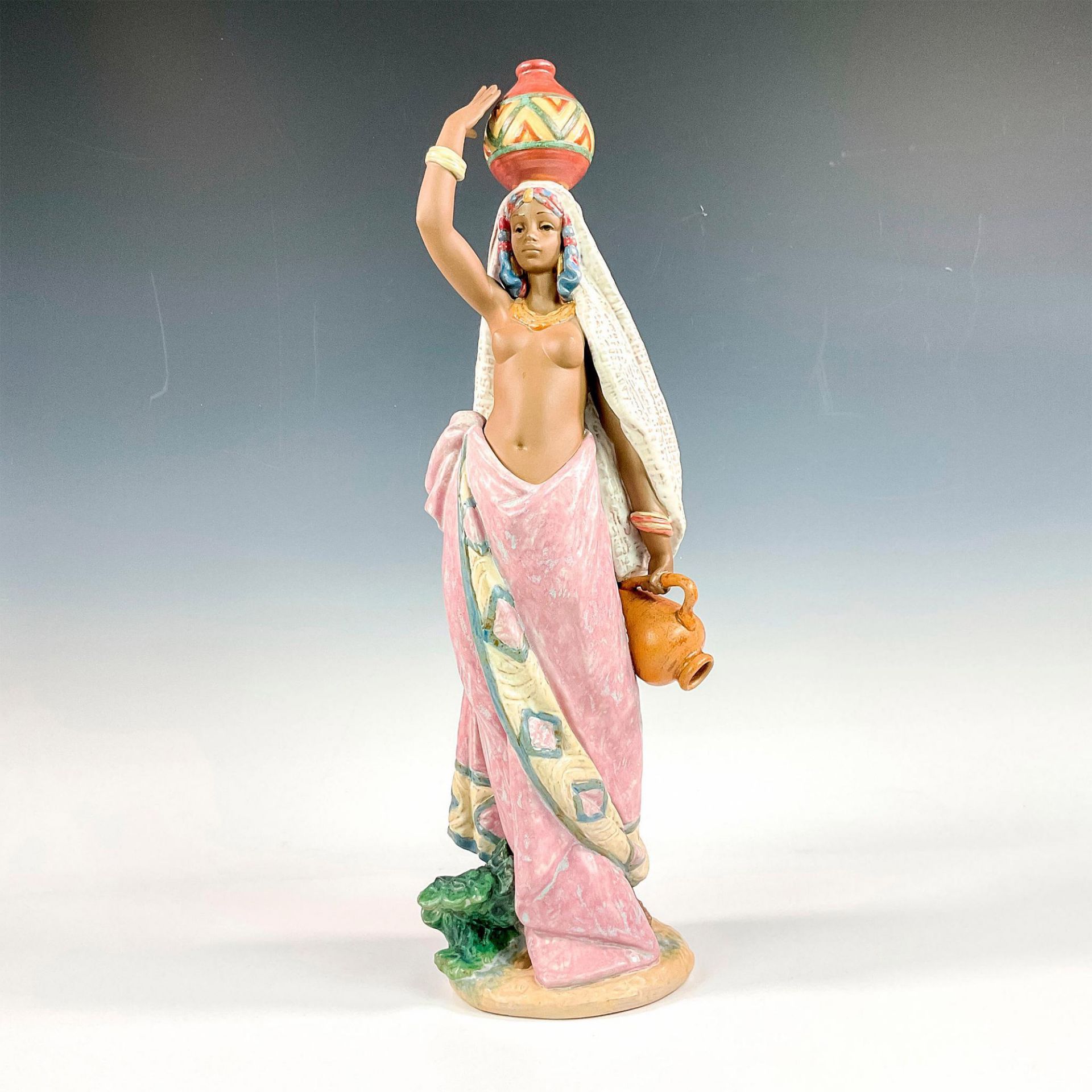 Africa 1012402 - Lladro Porcelain Figurine
