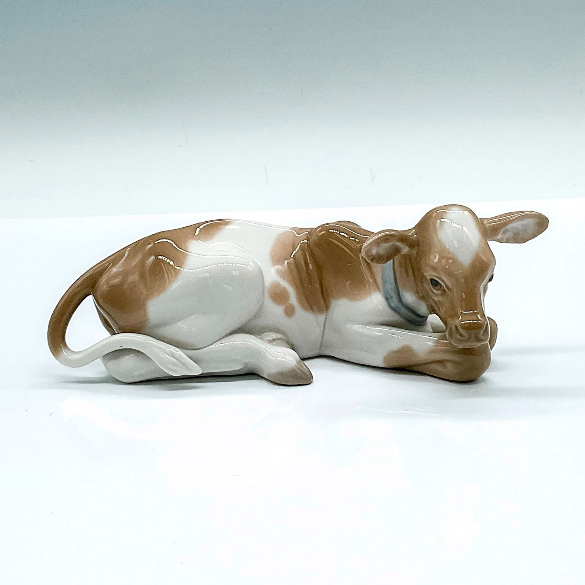 Cow 1004680 - Lladro Porcelain Figurine