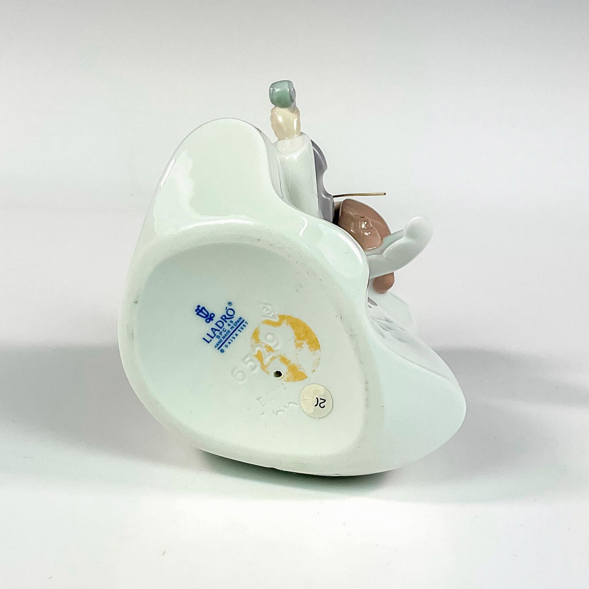 Little Angel With Violin 1006529 - Lladro Porcelain Figurine - Image 3 of 4