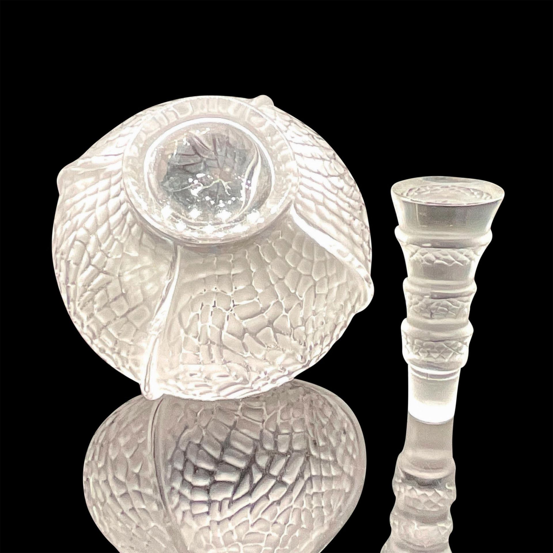 Lalique Crystal Perfume Bottle Eliselles with Stopper - Image 3 of 3