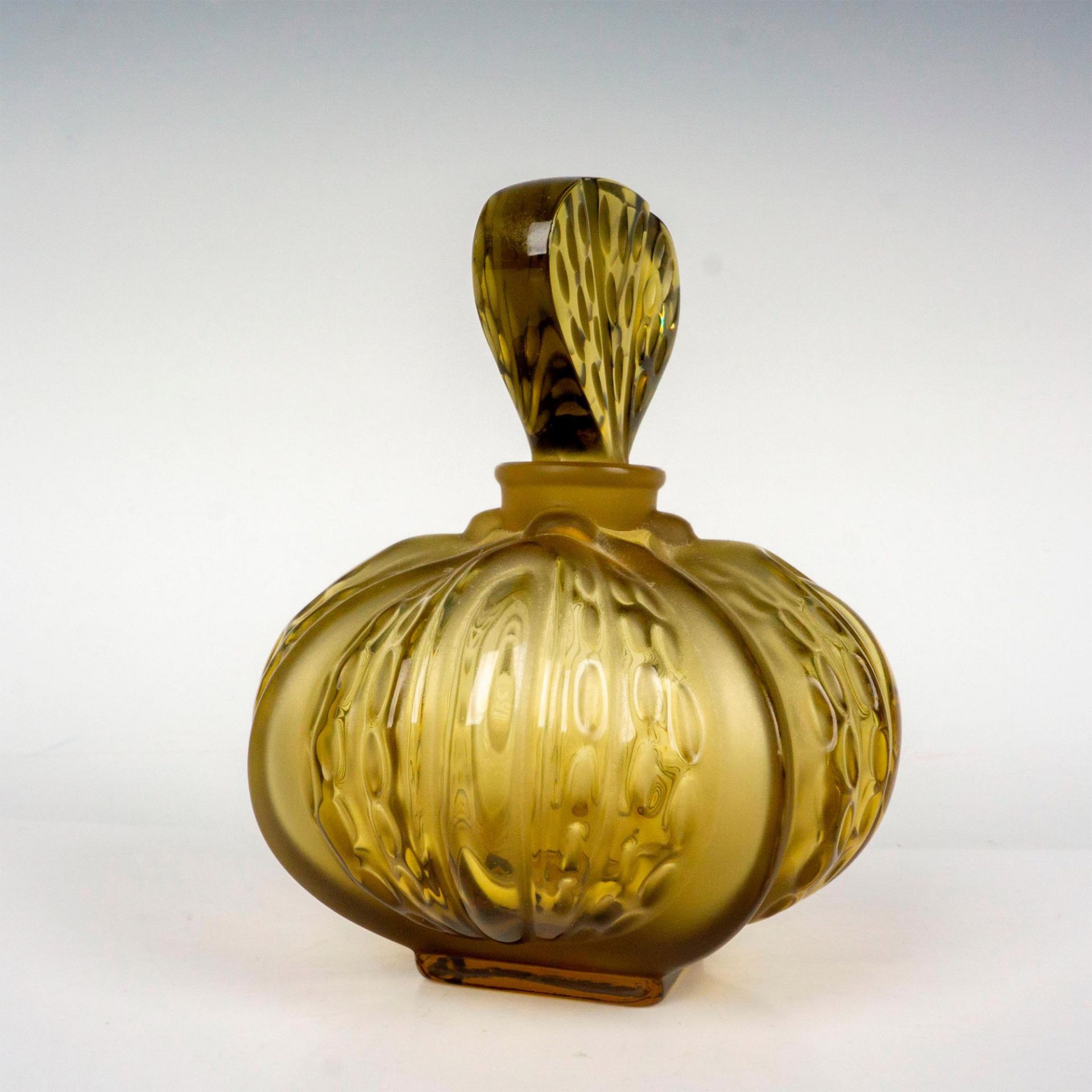 Lalique Crystal Perfume Bottle, Mirabel - Image 2 of 3