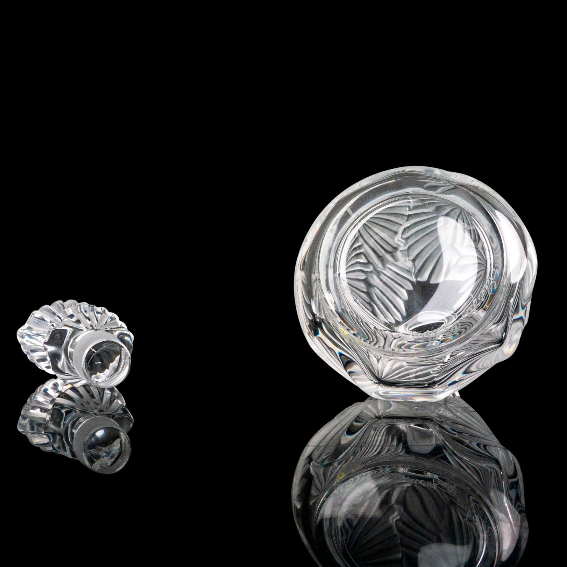 Lalique Crystal Perfume Bottle, Palmettes - Image 3 of 3