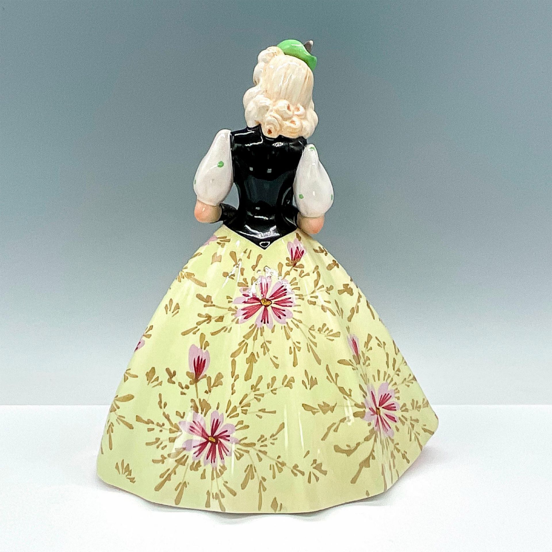 Cadel Italy Porcelain Figurine, Lady with Pet - Bild 2 aus 3