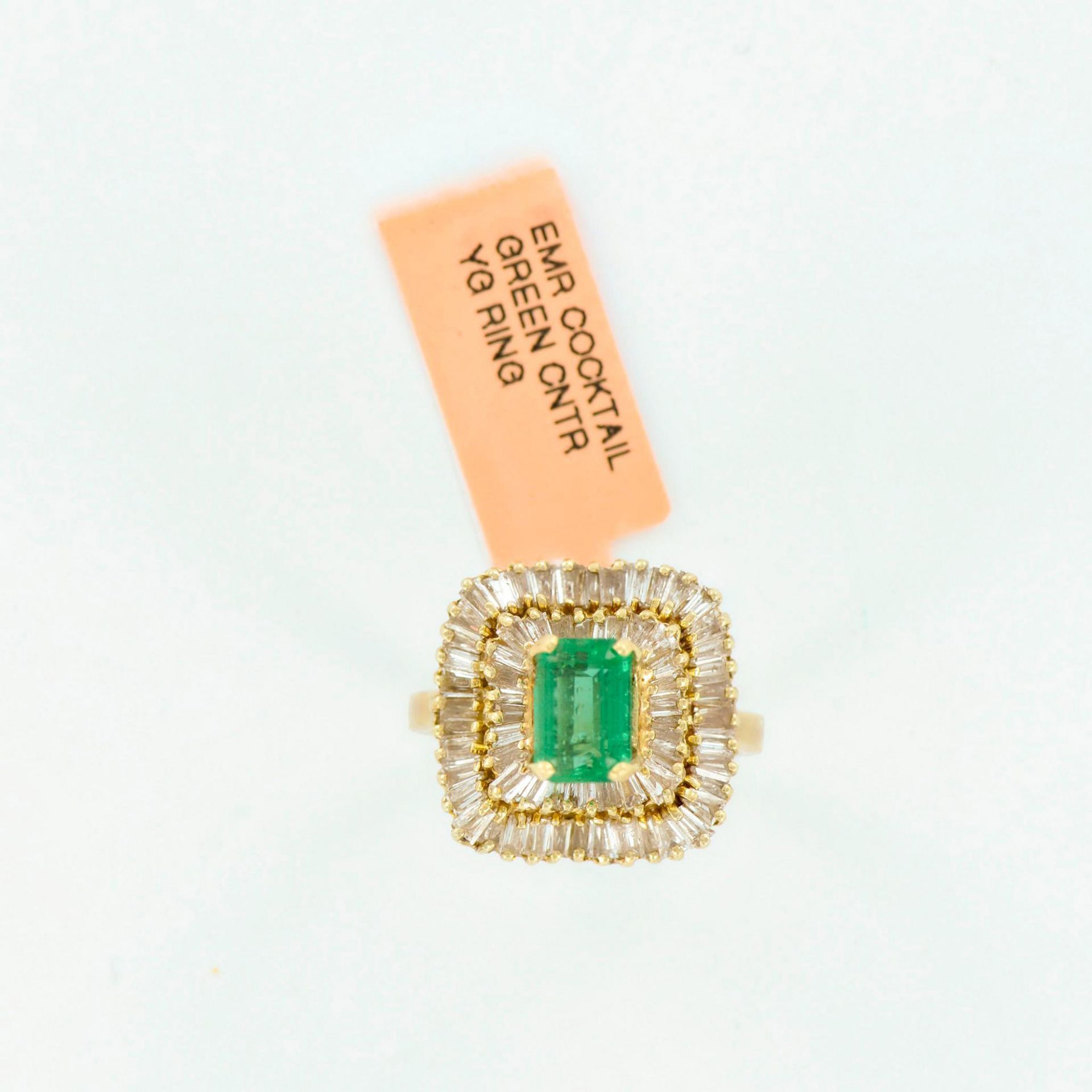 Gorgeous 4.75ctw Emerald and Diamonds 14K Yellow Gold Cocktail Ring - Bild 6 aus 6