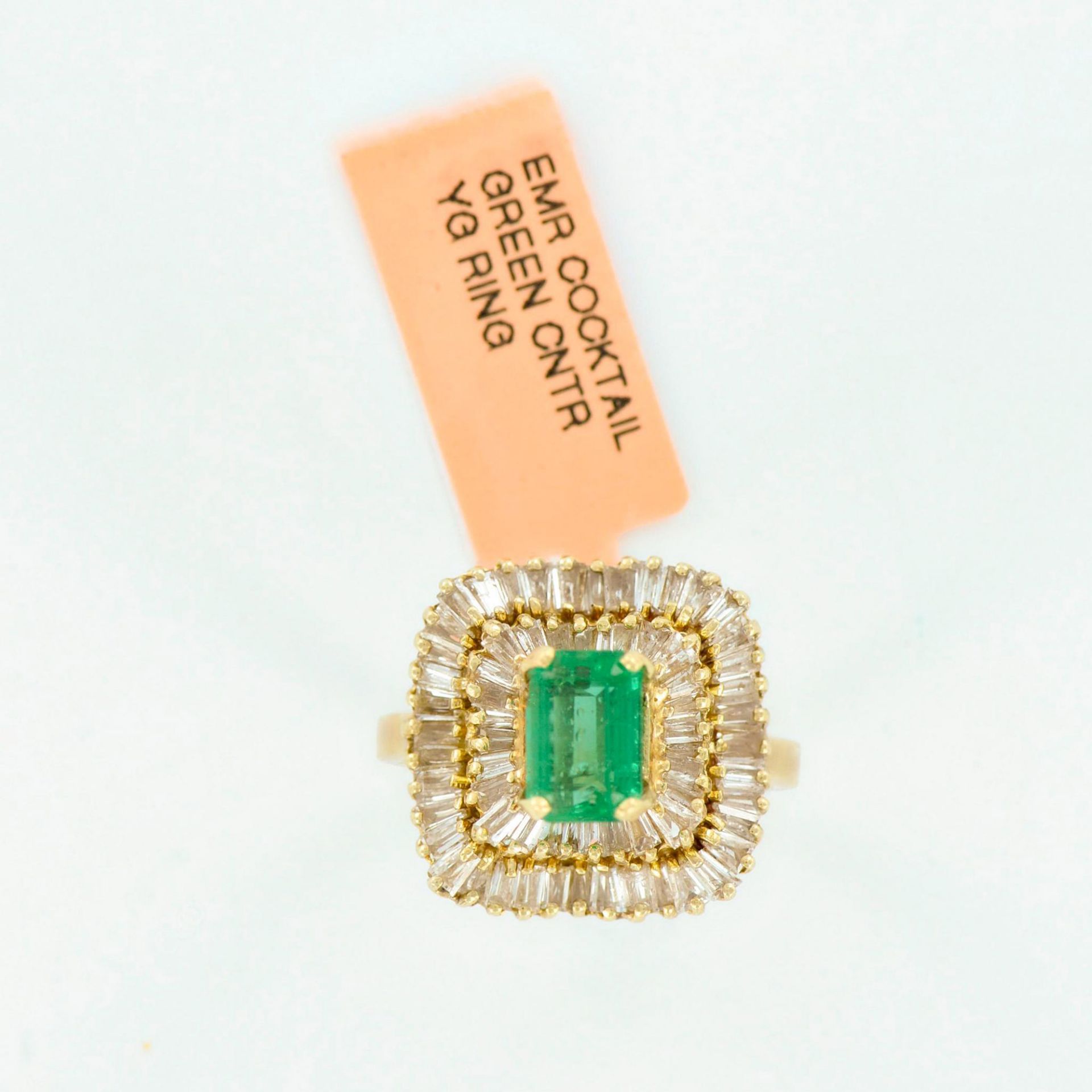 Gorgeous 4.75ctw Emerald and Diamonds 14K Yellow Gold Cocktail Ring - Bild 3 aus 6