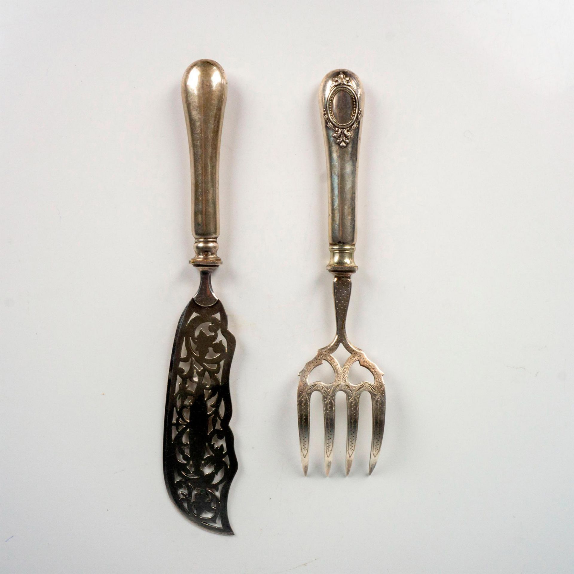 2pc Sterling Silver Handles, Fish Fork and Serving Knife - Image 2 of 2