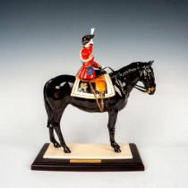 Coalport Bone China Figurine, Trooping the Colour CW606