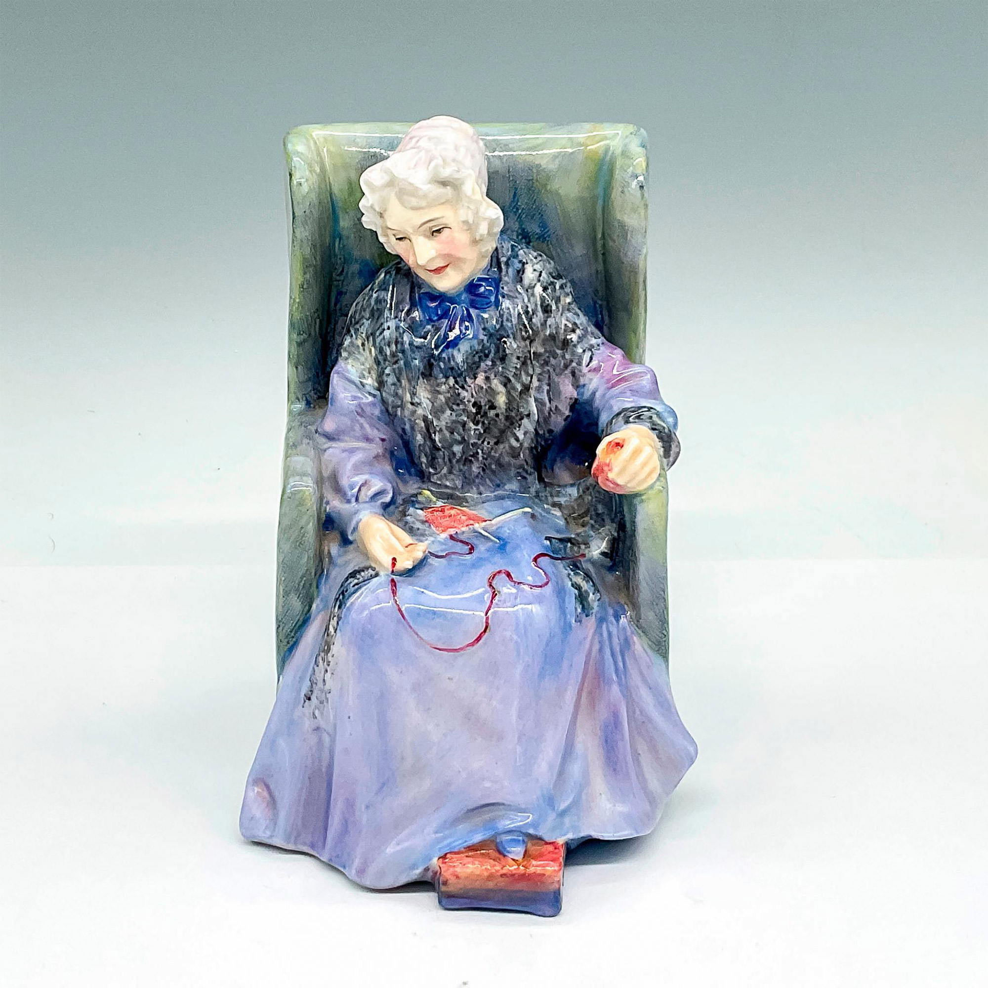 Joan HN1422 - Royal Doulton Figurine