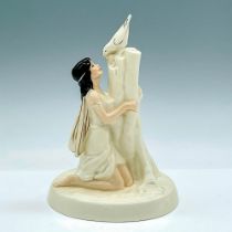 The Magpie Ring - HN2978 - Royal Doulton Figurine