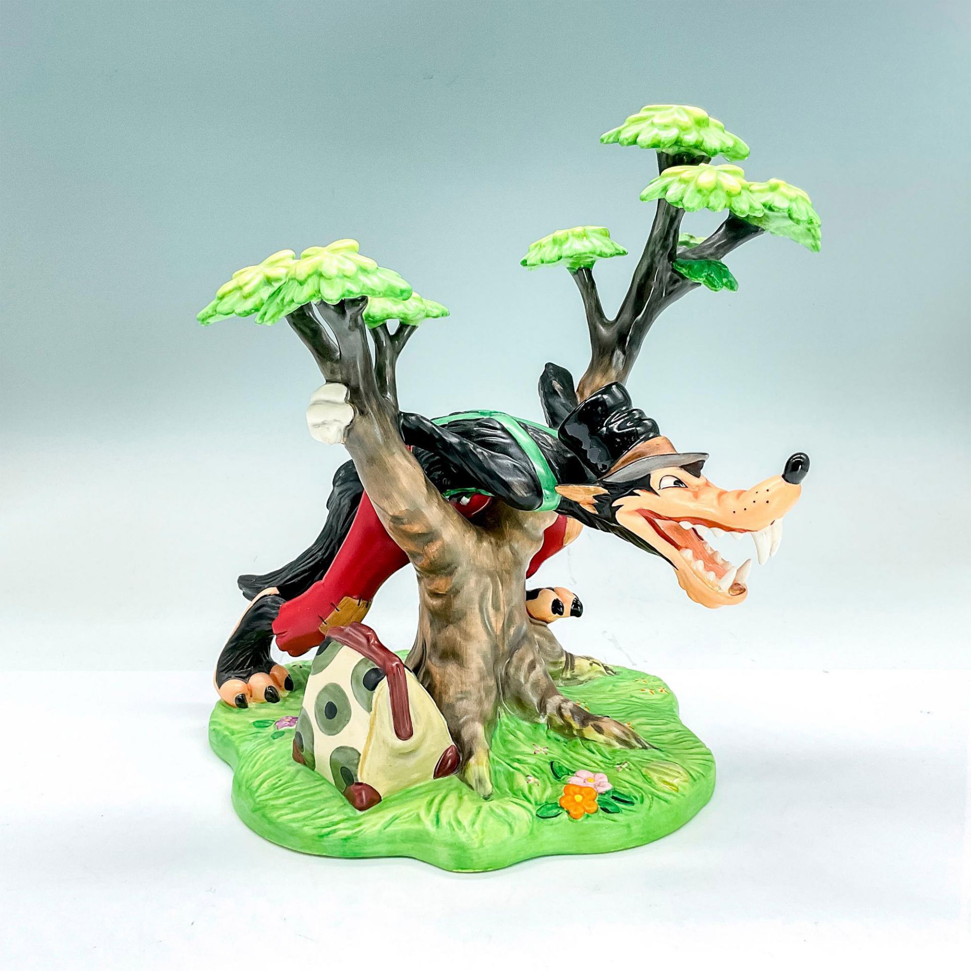 Walt Disney Classics Figurine, Who's Afraid of The Big Bad Wolf?