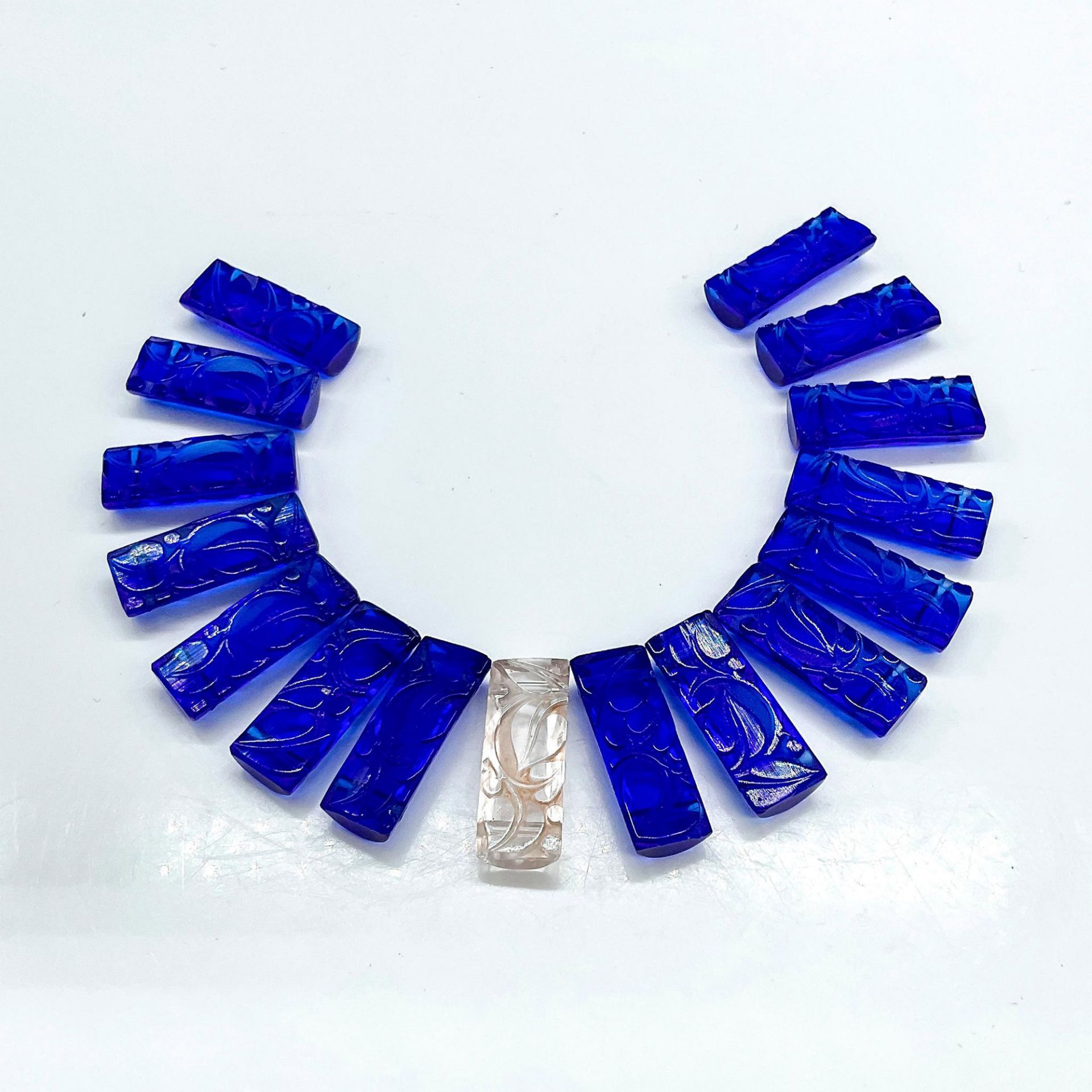 16pc Rene Lalique Glass Bracelet Beads, Sophora - Image 2 of 3