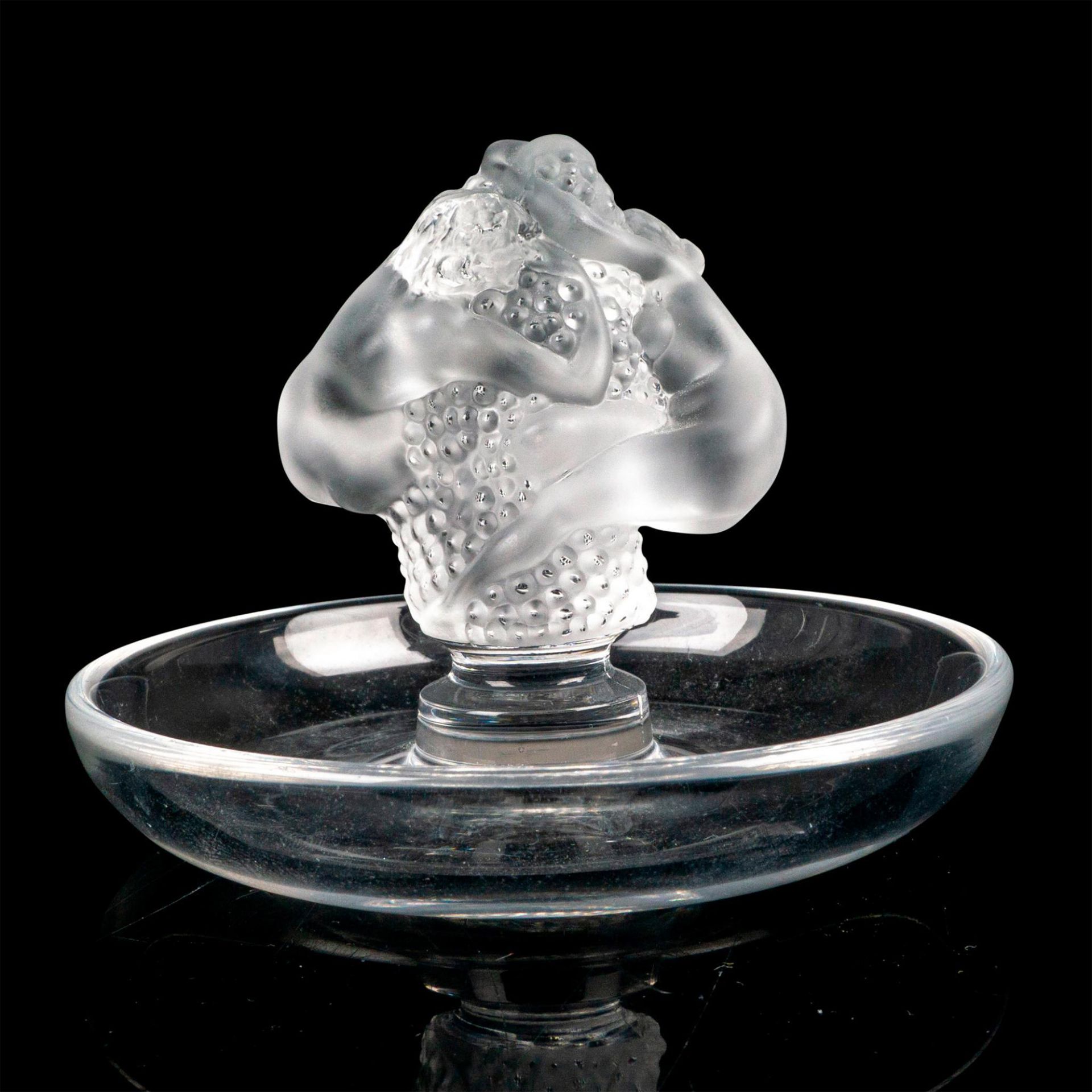 Lalique Crystal Round Pin Tray, Roxanne